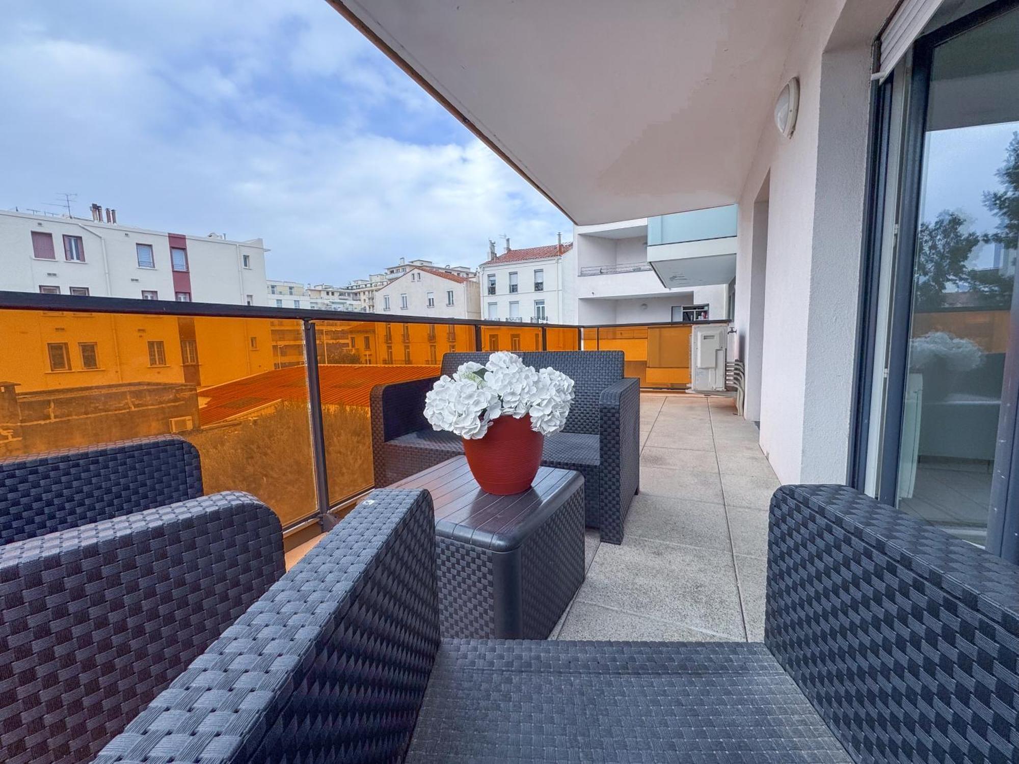 Bel Appartement Climatise & Parking Perpignan Dış mekan fotoğraf